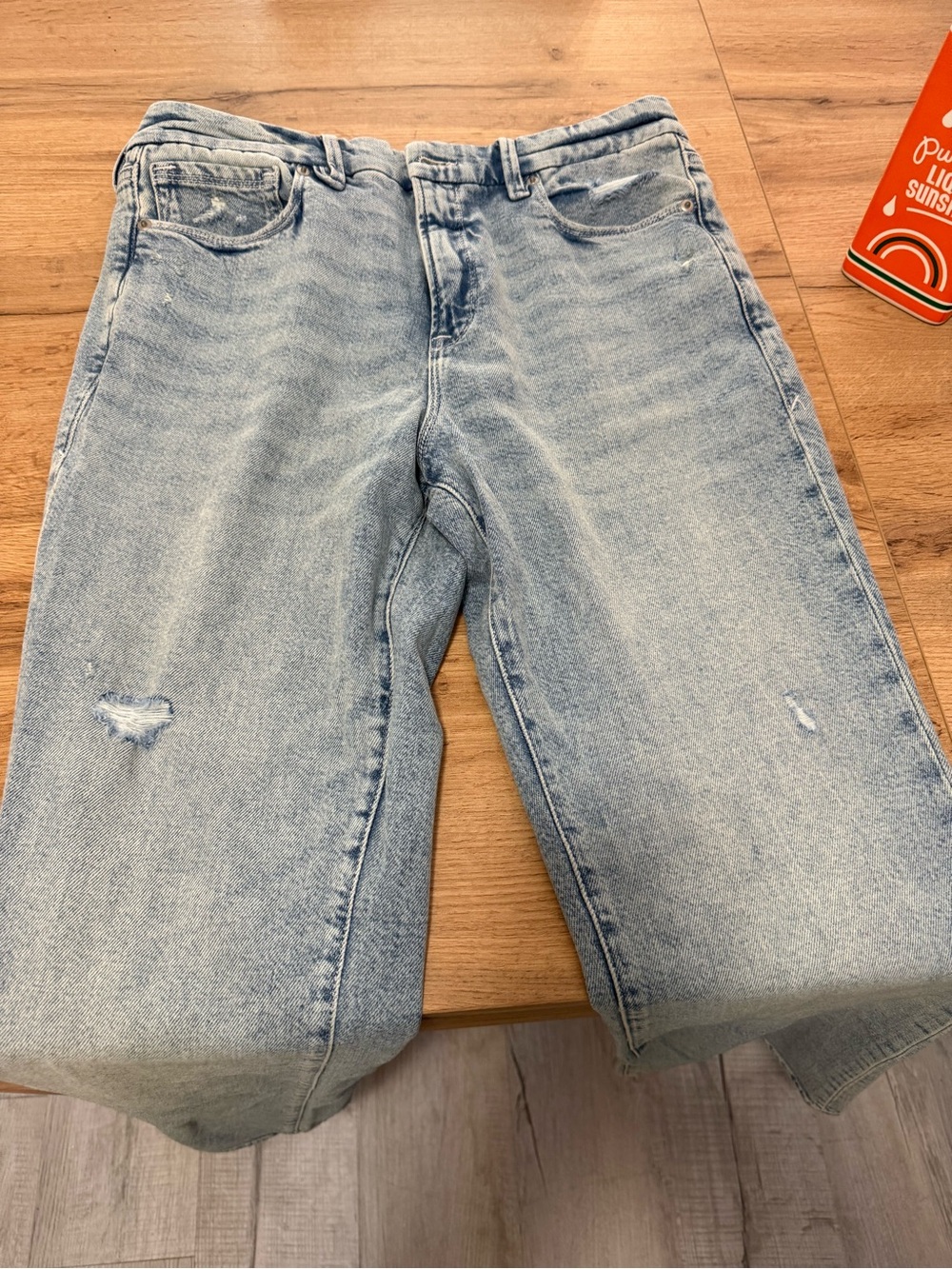 Good American Good Classic Bootcut Jeans in Light Wash and distressed -like new